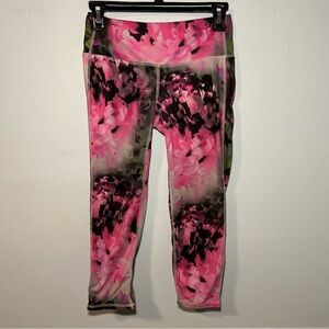 Athleta Pink & Black Bloom Chaturanga Capris Size XS